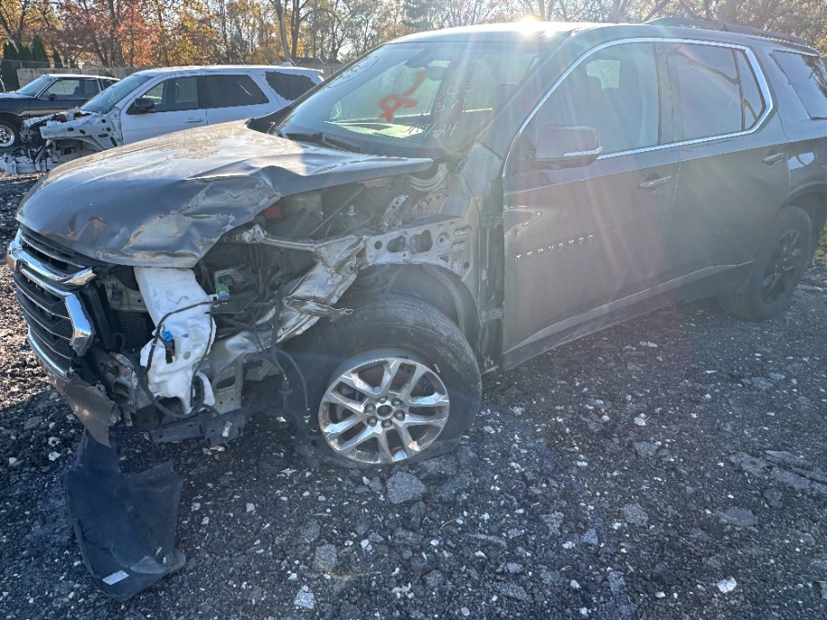 2020 Chevy Traverse LT FWD Repairable Wrecks 