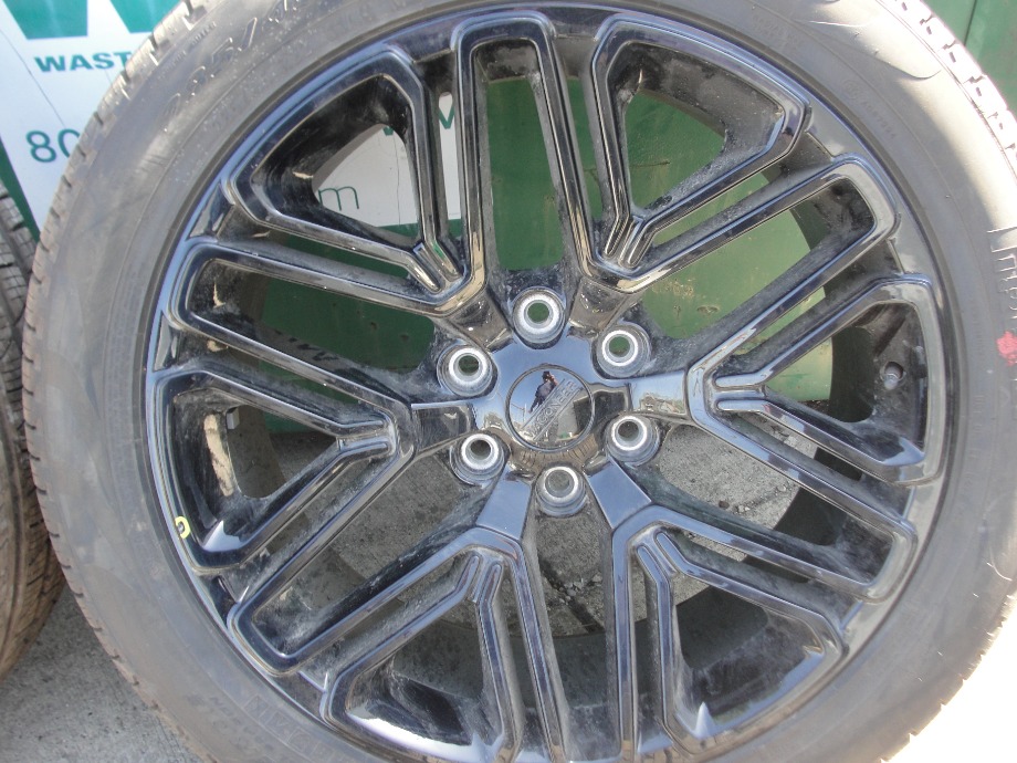 2024 Jeep Wagoneer  Repairable Wrecks 