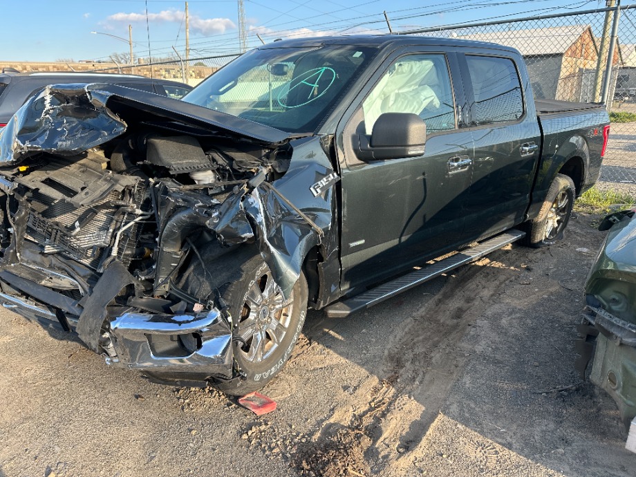 2015 Ford F150 XLT Crew Cab 4x4 Repairable Wrecks 