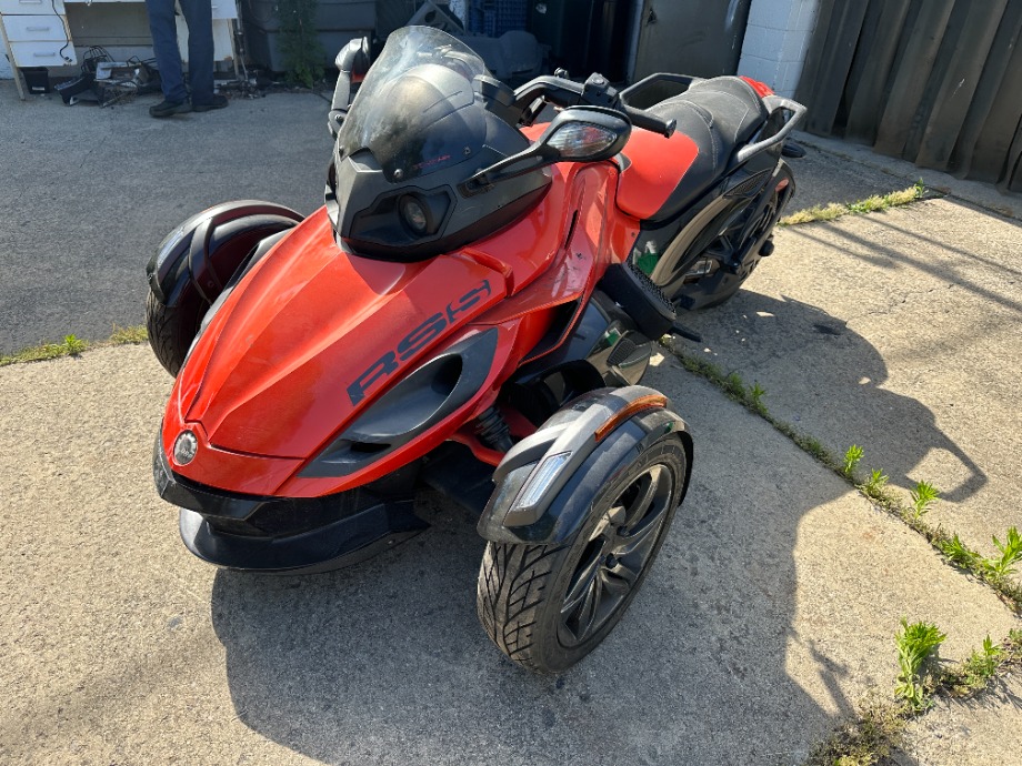 2016 Can Am Spyder RSS Repairable Wrecks 