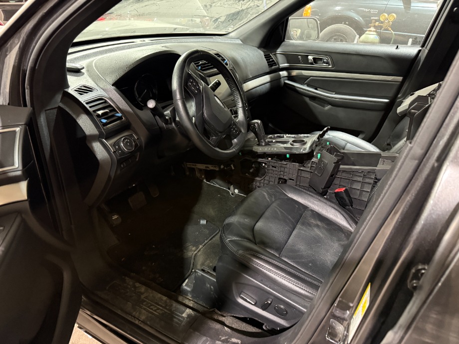 2018 Ford Explorer XLT AWD 